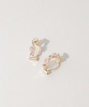 フラワービジューフープイヤリング