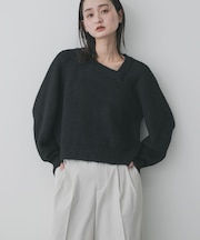 アシメネックニット