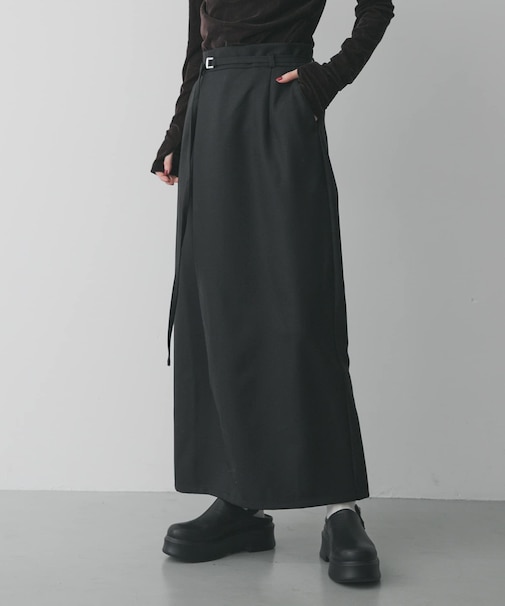 ベルトデザインペンシルスカート