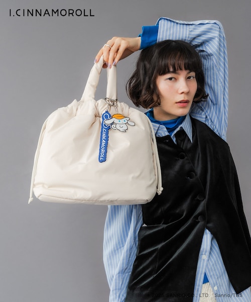 シナモロール 有線ヘッドホン 本体 巾着付きトートバッグセット アイシナモロール パテッドバッグ｜アーバンリサーチの通販｜&mall
