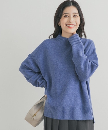 ハイネックサイドスリットニット