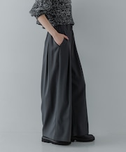 ストレッチタックギャザーワイドパンツ