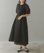 kaene　シアーダンボールニットドレス