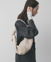クロワッサンショルダーバッグ