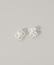 メタルフラワーパールイヤリング