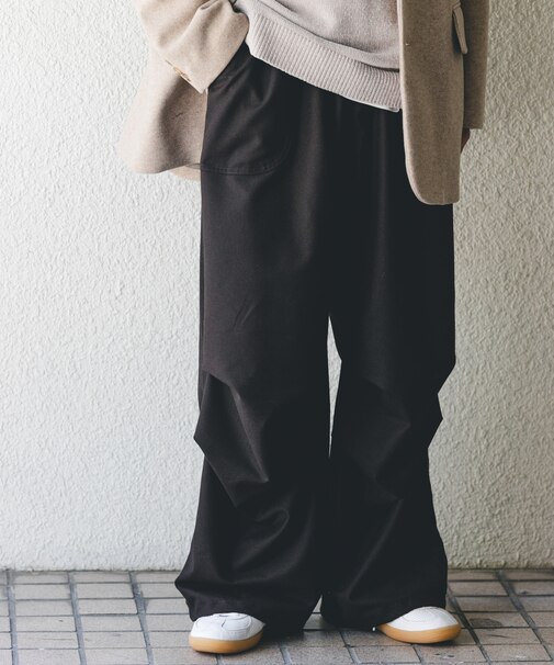 『WEB／一部店舗限定』ブラッシュドイージーパラシュートパンツ