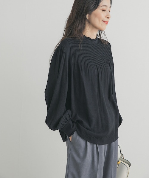 クロスアンドクロス　ピンタックレース　スタンドカラーシャツ　フリルブラウス　黒 ピンタックフリルスタンドカラーブラウス｜アーバンリサーチの通販