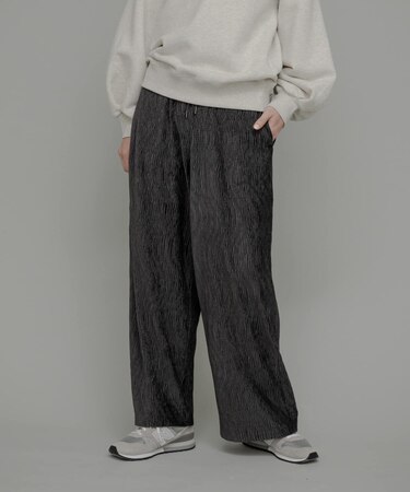 ベロアプリーツイージーカットパンツ
