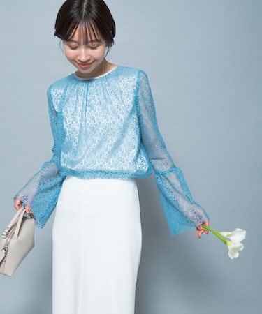 フレアスリーブレースブラウス