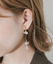 パールフラワースウィングイヤリング