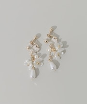 ドロップパールフラワーイヤリング