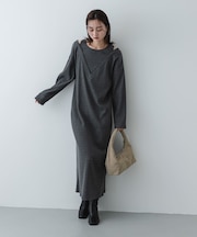 レイヤードネックリブワンピース