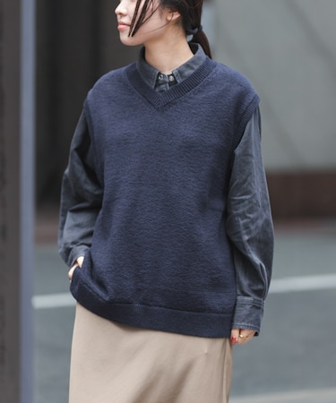 FORK&SPOON　テープヤーンVネックニットベスト