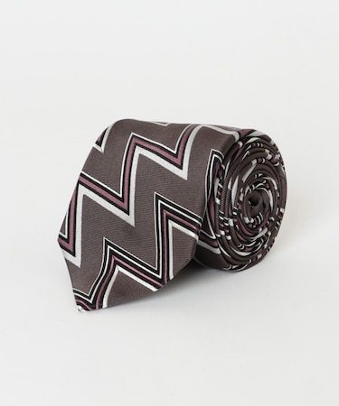 LIFE STYLE TAILOR　Holiday & Brown タイ5