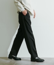 『UR TECH』完声 テーパードトラウザー