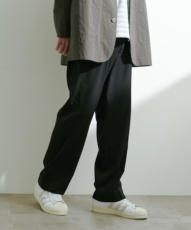 『UR TECH』完声2タックワイドトラウザー