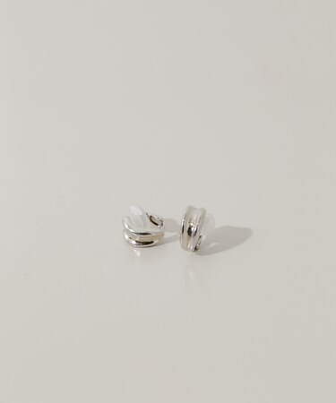 メタルカーブラインイヤリング