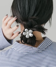 メタルフラワーヘアポニー