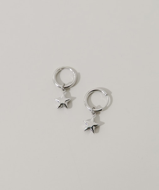 ステンレススターチャームフープピアス