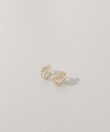 フラワービジューオメガイヤリング