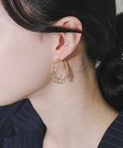 レイヤードフープピアス