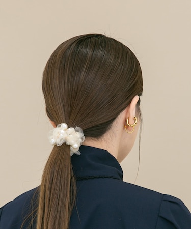 kaene　チュールフリルパールシュシュ