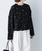 ツバメ刺繍ブラウス