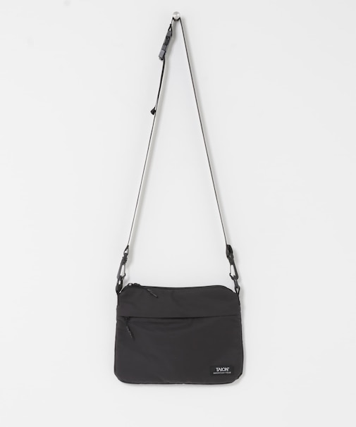 TAION　マウンテンサコッシュ