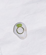 SMELLY so’　oval yellow jade ring