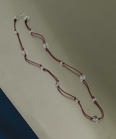 SMELLY so’　crystal necklace