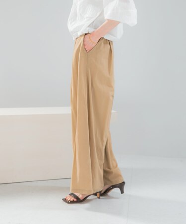 ライトタックイージーワイドパンツ