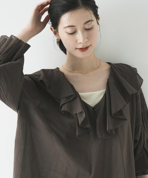 コットンボイルラッフルブラウス