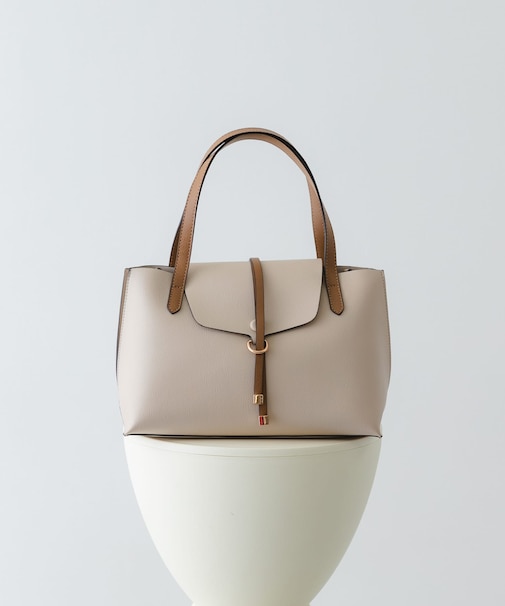 フラップトートバッグ