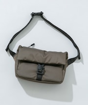 撥水フィドロックショルダーバッグ M