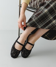 フラワーシアーフラットシューズ