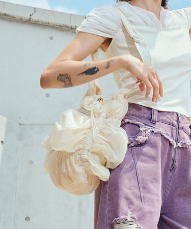 ANNA SUI NYC　シャーリングショルダーシアーバッグ