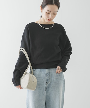 カットオフショートスウェット