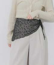 フラワーサンカクスカーフ