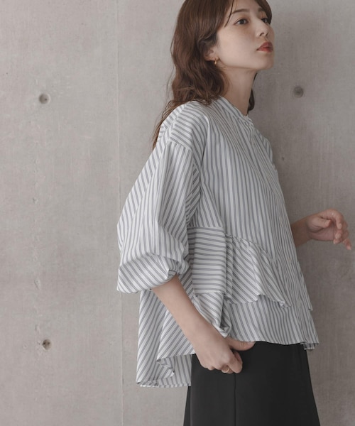 WEB限定』バンドカラーフリルストライプシャツ｜アーバンリサーチの