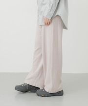 コンパクトベロアイージーパンツ