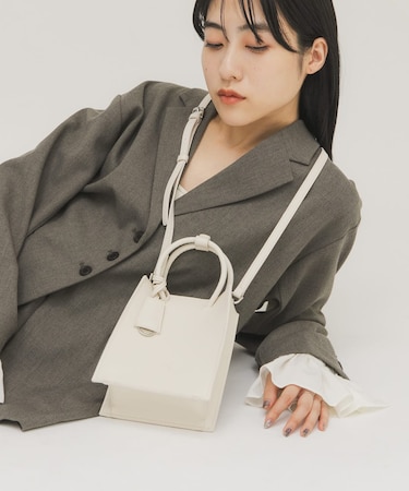 チャーム付きスクエアミニBAG