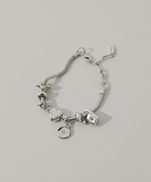 ジャラジャラチャームブレスレット