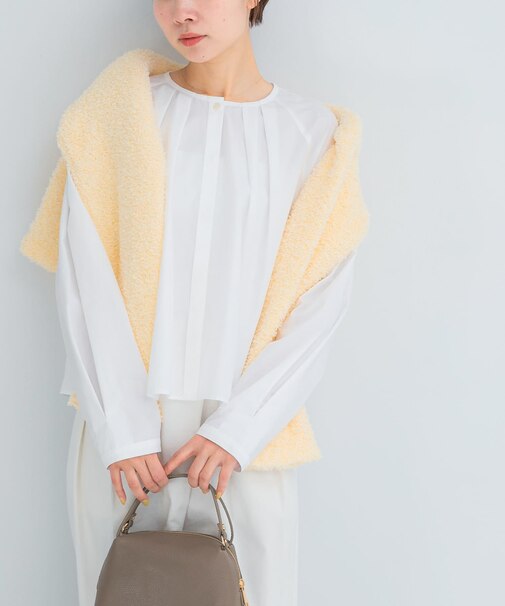 タックボリュームショートシャツブラウス