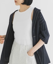 クロップドタンクトップ