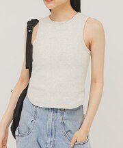 クロップドタンクトップ