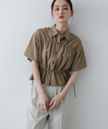クロップドペプラムシャーリングシャツ