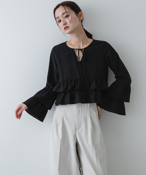ダブルフリルブラウス