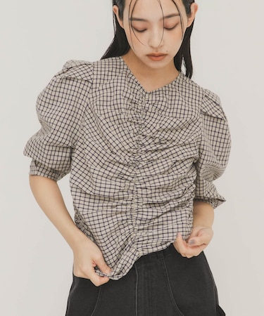 フロントギャザーコンパクトブラウス