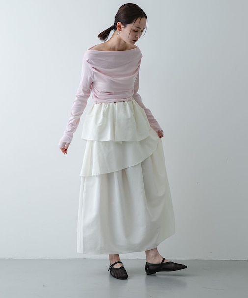 タックボリュームティアードスカート