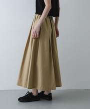 タックボリュームスカート